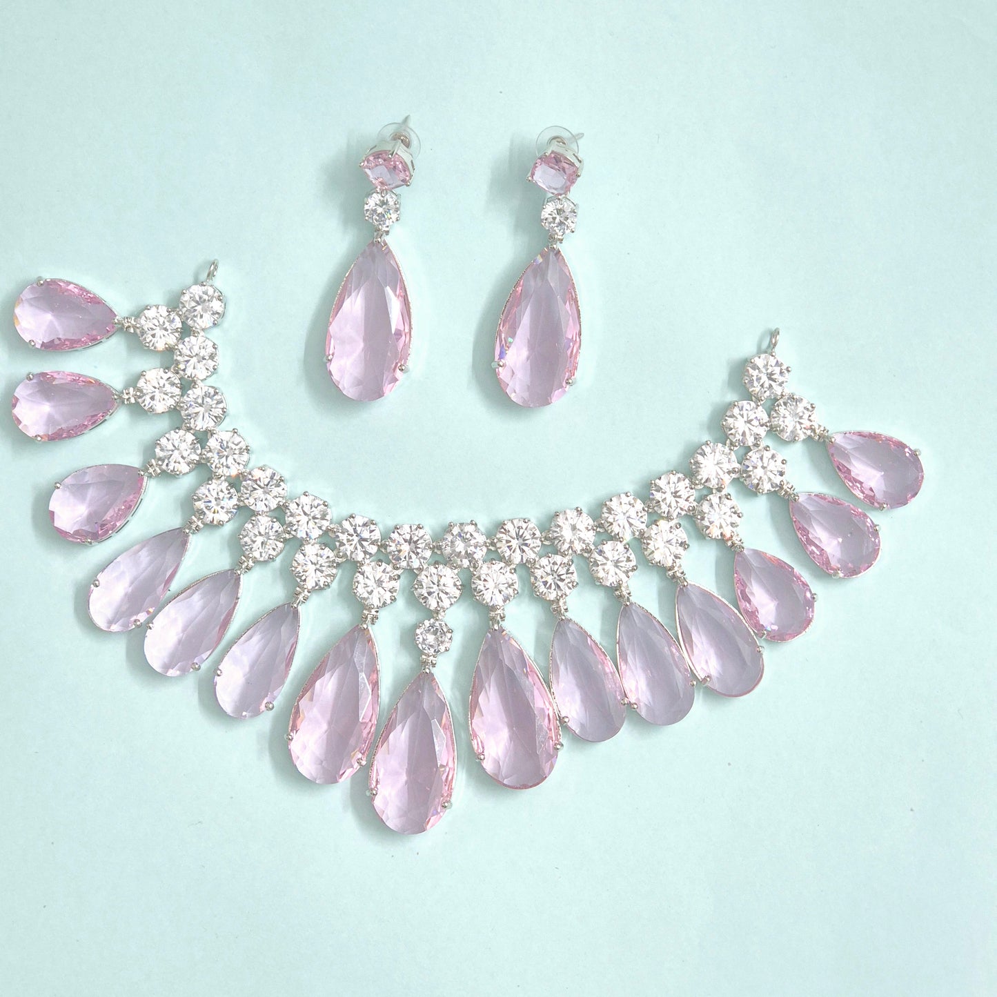 Indus signature series glass pink dangler necklace set